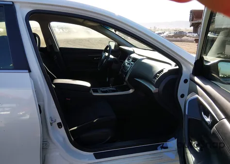 2015 Nissan Altima 2.5 S from USA, damaged, VIN 1N4AL3AP2FC470861